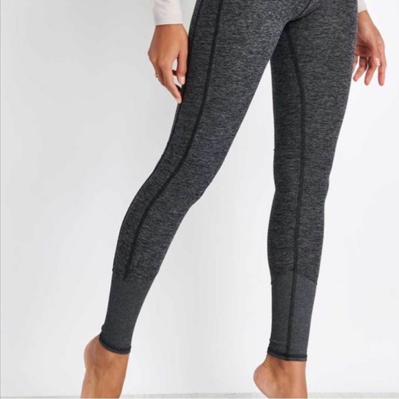 Alo Yoga High Waisted Lounge Leggings, Size XS - Picture 3 of 9